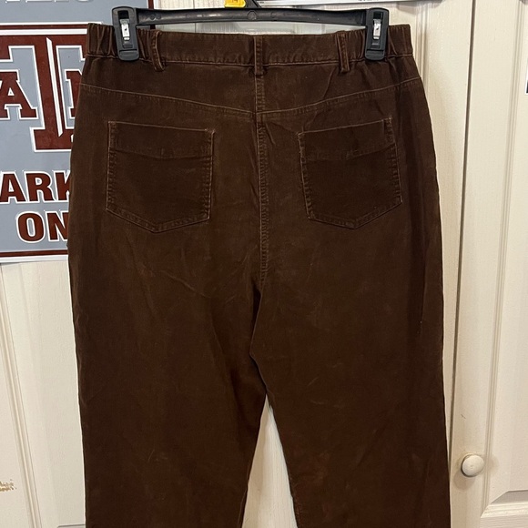 Erika Women’s Corduroy Jeans - Picture 2 of 8